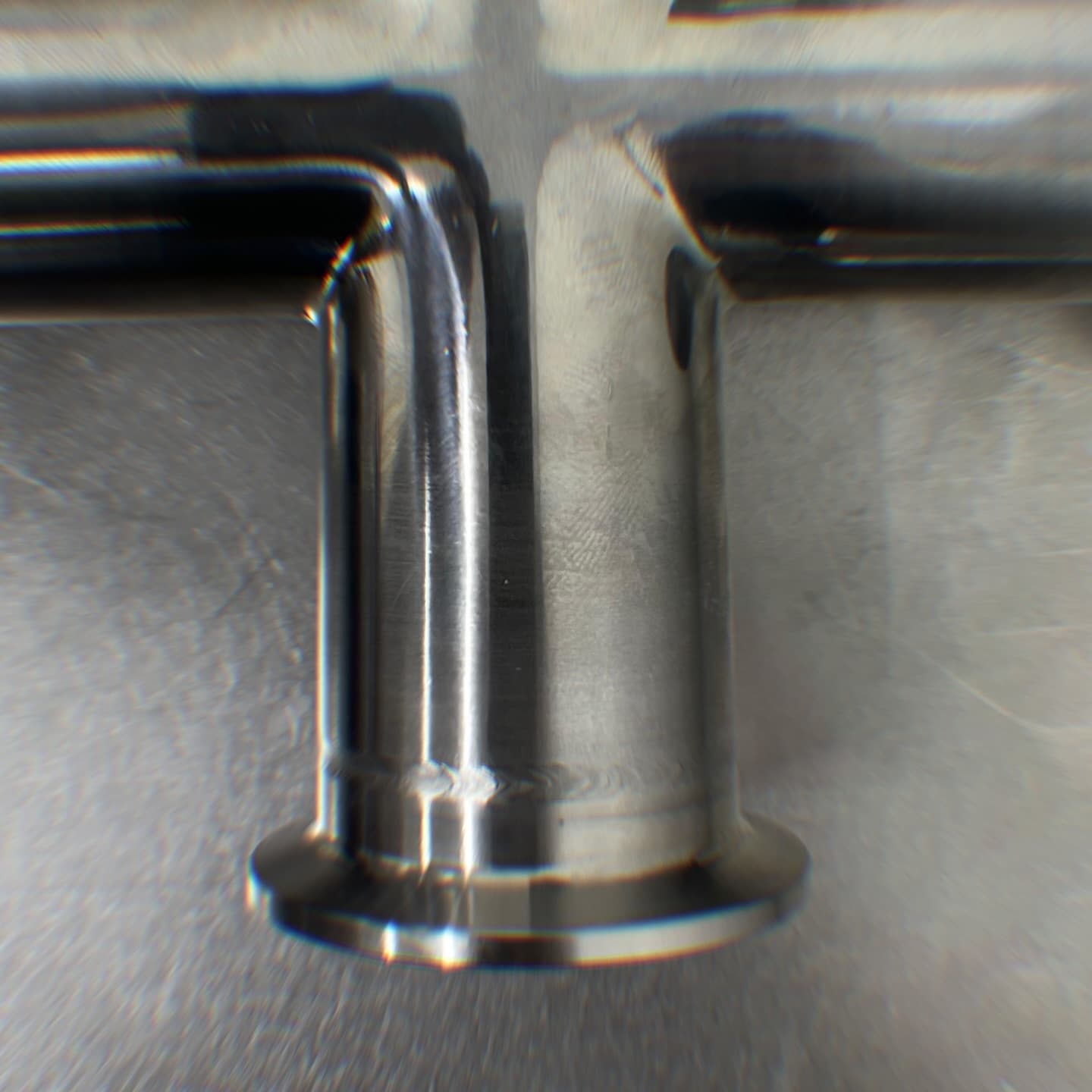 Tubulação sanitária em aço inox montada pela Caldesul